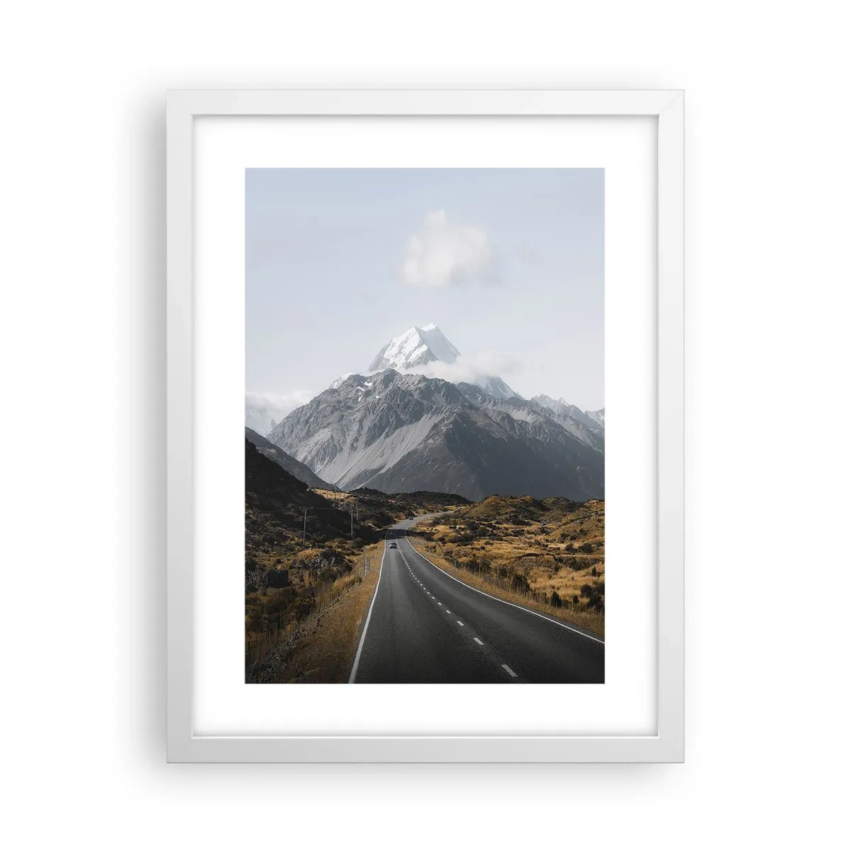 Poster in einem weißen Rahmen - Der Weg ins Herz der Berge - 30x40 cm