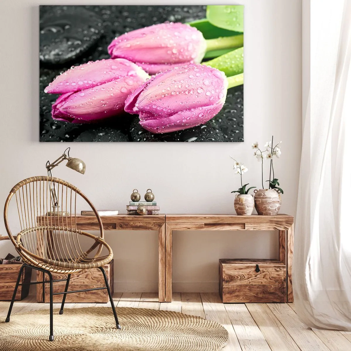 Bild auf Leinwand - Leinwandbild - Drei rosa Tulpen mit Wassertropfen auf schwarzem Hintergrund - 70x50cm - Liladrei auf schwarzem Stein - Moderne Wanddekoration für Wohnzimmer und Schlafzimmer ARTTOR