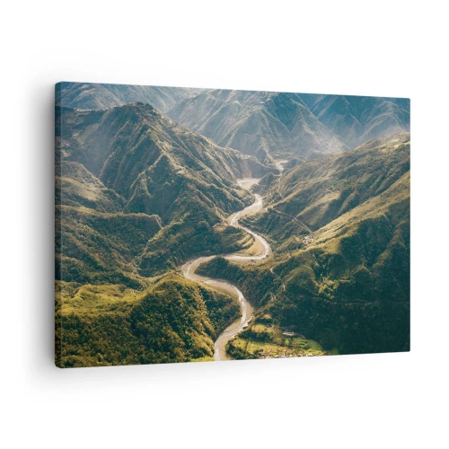 Bild auf Leinwand - Leinwandbild - Eine Berglandschaft mit einer kurvenreichen Straße zwischen grünen Hügeln - 70x50cm - Direkt aus dem Herzen der Berge - Moderne Wanddekoration für Wohnzimmer und Schlafzimmer ARTTOR