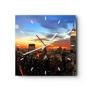 Wanduhr - Glasuhr - Stadtpanorama mit beleuchteten Wolkenkratzern in der Abenddämmerung - 30x30cm - Leuchtende amerikanische Nacht - Moderne Wanddekoration für Wohnzimmer und Schlafzimmer ARTTOR