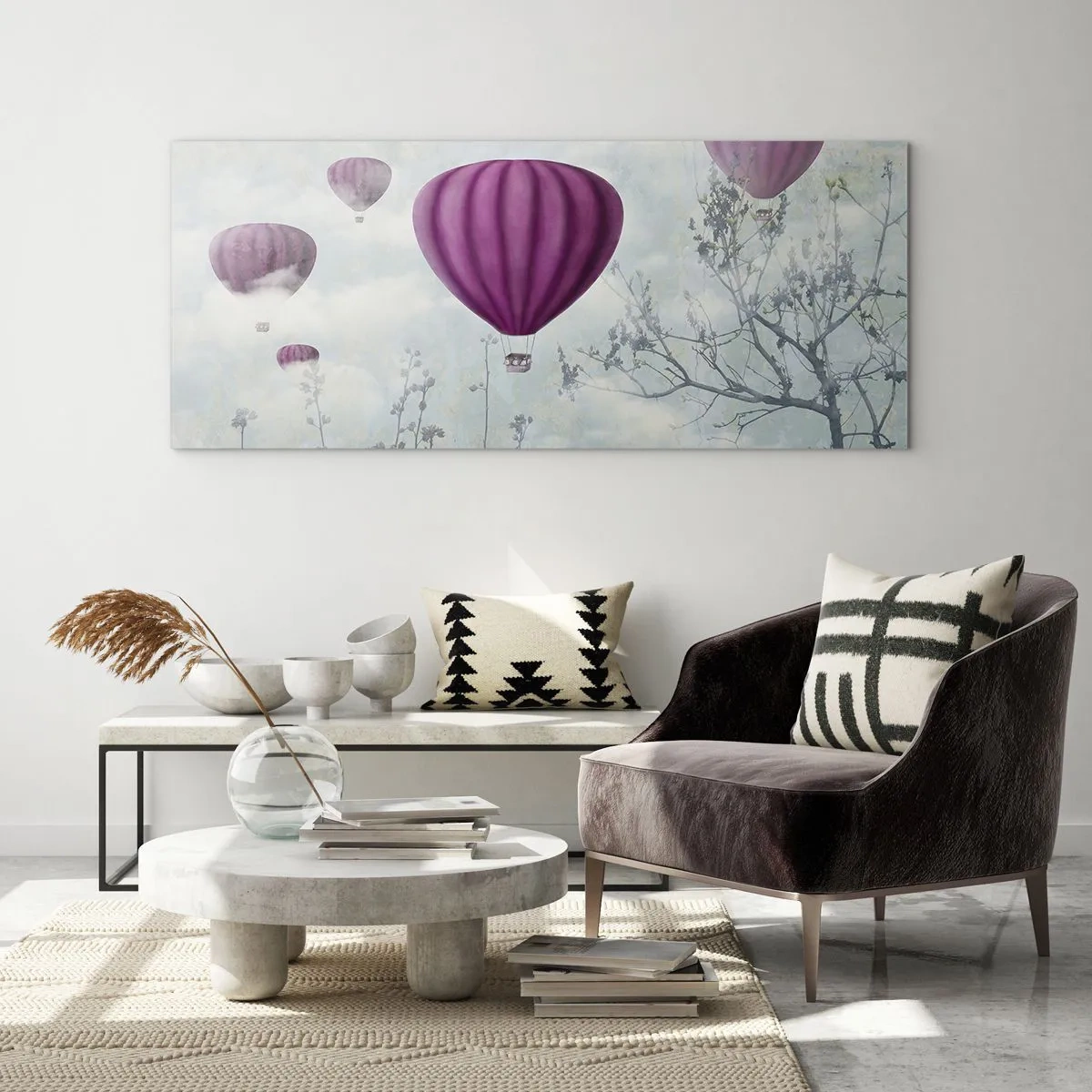 Glasbild - Bild auf glas - Lila Ballons schweben über den Bäumen in den Wolken - 140x50cm - Wie Schiffe am Himmel - Moderne Wanddekoration für Wohnzimmer und Schlafzimmer ARTTOR