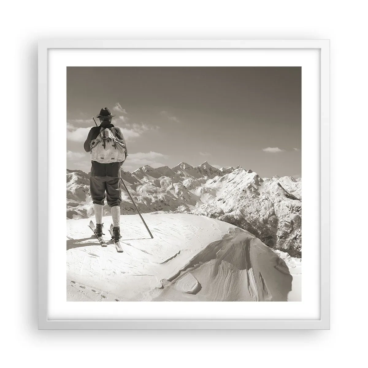 Poster in einem weißen Rahmen - Und die Berge bleiben unverändert - 50x50 cm