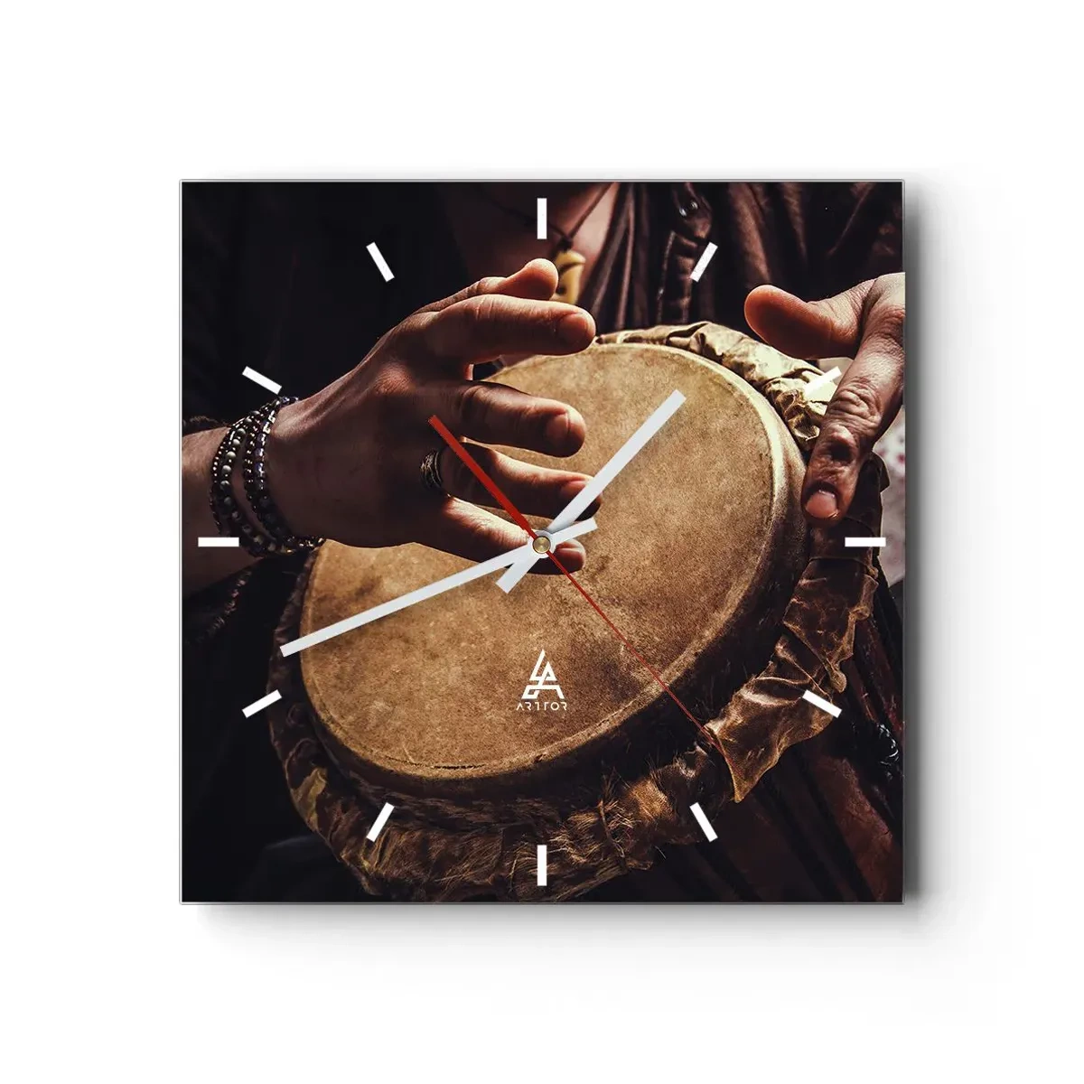 Wanduhr - Glasuhr - Hände spielen eine traditionelle Djembe-Trommel - 30x30cm - Im Rhythmus des Herzens - Moderne Wanddekoration für Wohnzimmer und Schlafzimmer ARTTOR