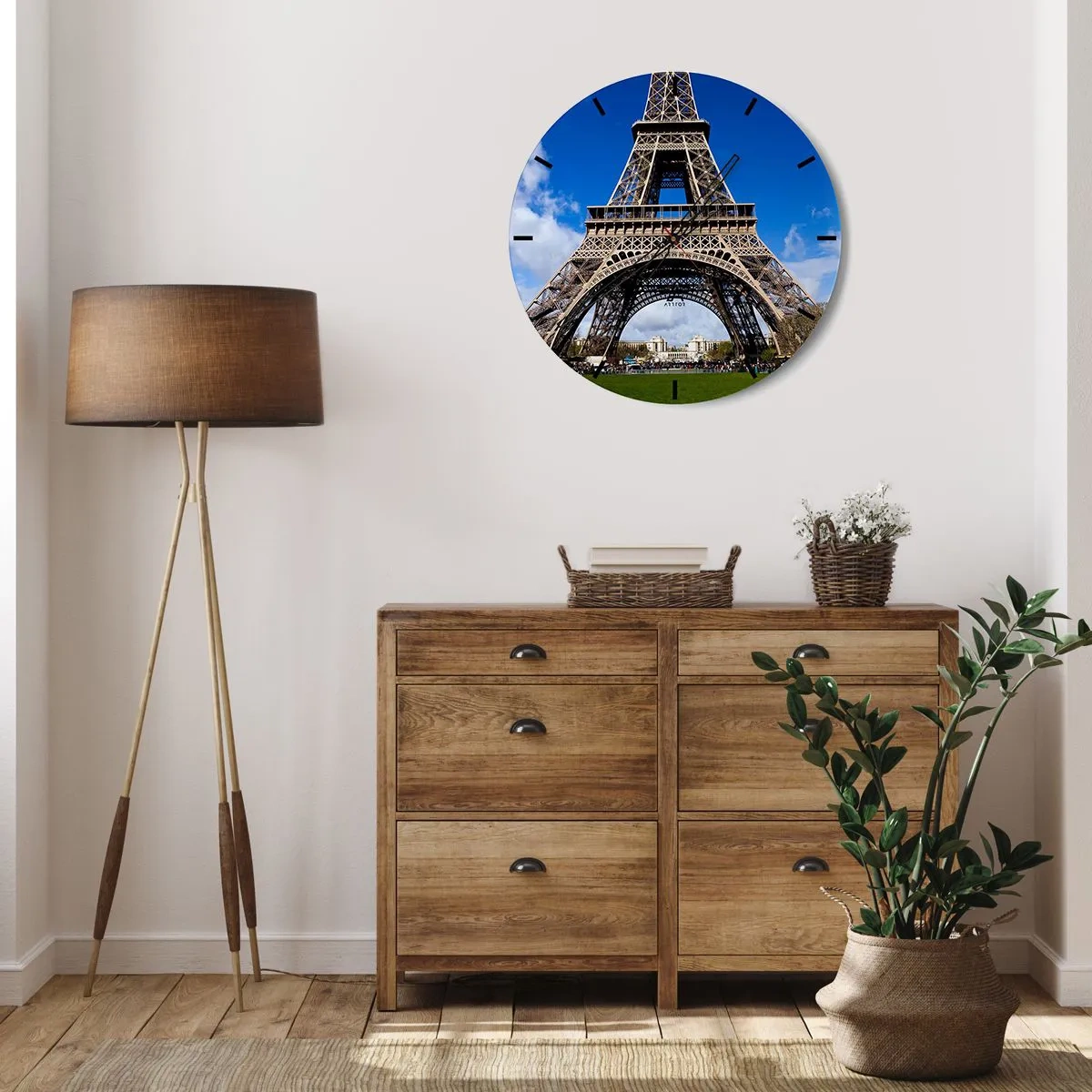 Wanduhr - Glasuhr - Der Eiffelturm vor blauem Himmel - 30x30cm - Ganz Paris zu ihren Füßen - Moderne Wanddekoration für Wohnzimmer, Küche und Schlafzimmer ARTTOR