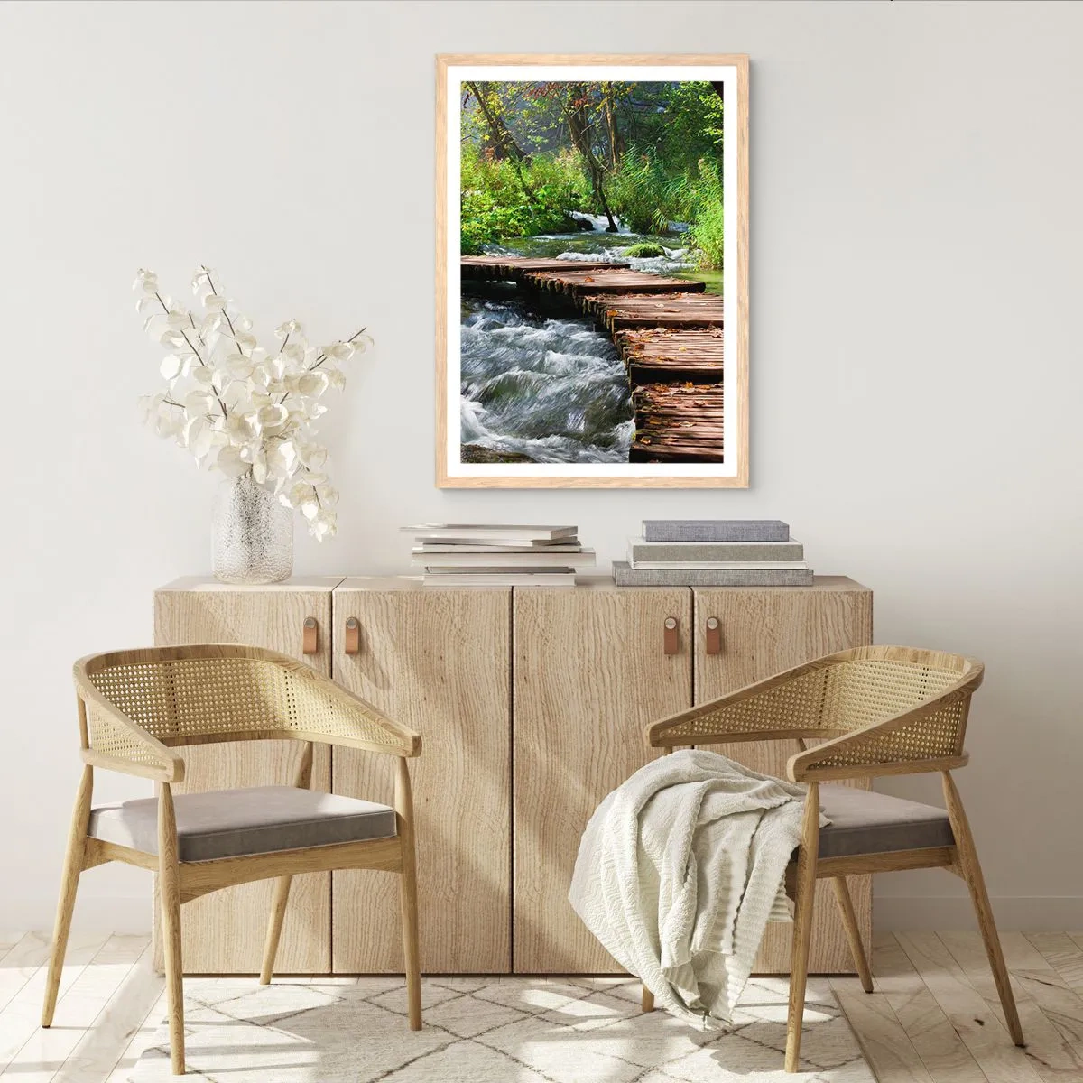 Poster in einem Rahmen aus heller Eiche - Über der schaumigen Kaskade - 61x91 cm