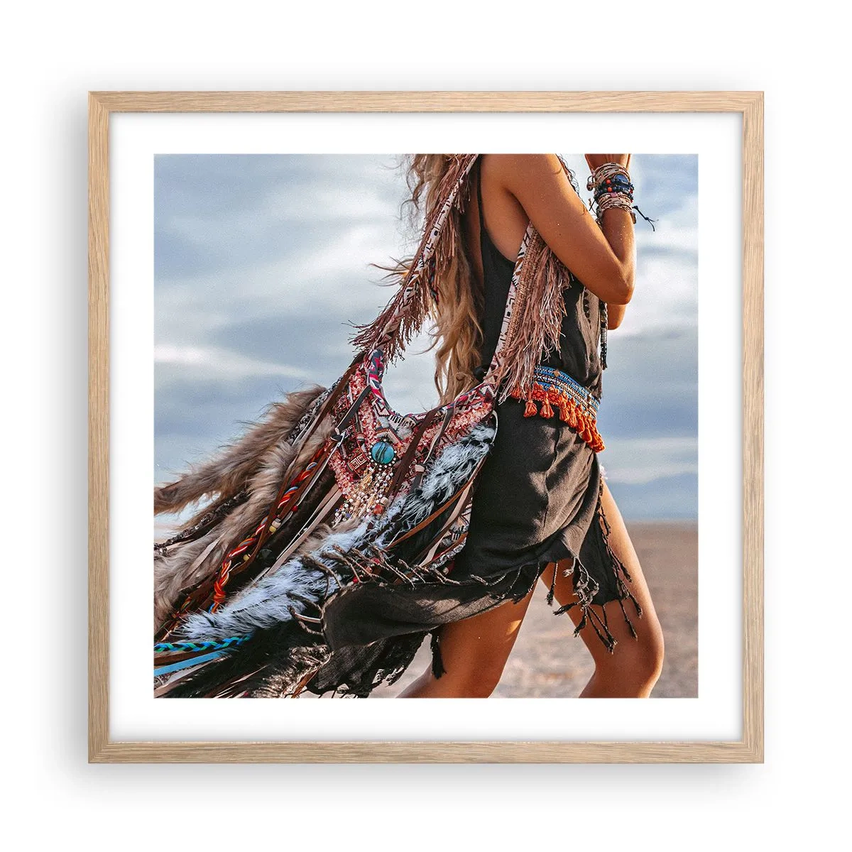 Poster in einem Rahmen aus heller Eiche - Das Mädchen des Schamanen - 50x50 cm