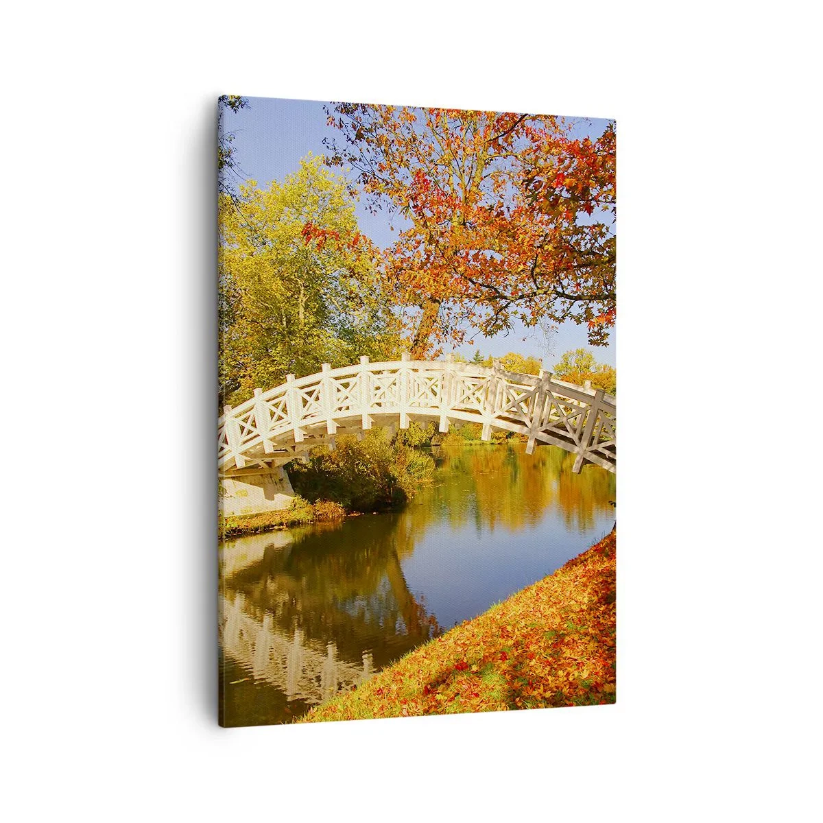 Bild auf Leinwand - Leinwandbild - Eine Brücke in einem Park, umgeben von Herbstlaub über ruhigem Wasser - 50x70cm - Auf der weißen Seufzerbrücke - Moderne Wanddekoration für Wohnzimmer und Schlafzimmer ARTTOR