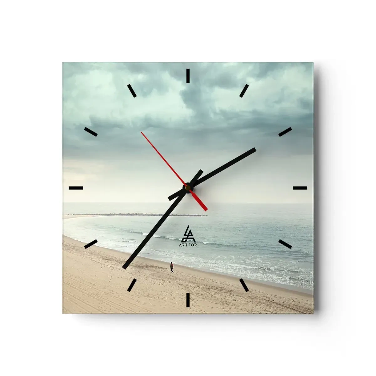Wanduhr - Glasuhr - Eine einsame Gestalt an einem verlassenen Strand an einem ruhigen Meer - 30x30cm - Auf der Suche nach Frieden - Moderne Wanddekoration für Wohnzimmer und Schlafzimmer ARTTOR
