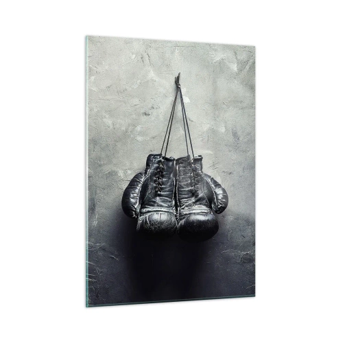 Glasbild - Bild auf glas - Schwarze Boxhandschuhe hängen an der Wand - 50x70cm - Zeit des Kampfes und Zeit des Friedens - Moderne Wanddekoration für Wohnzimmer und Schlafzimmer ARTTOR