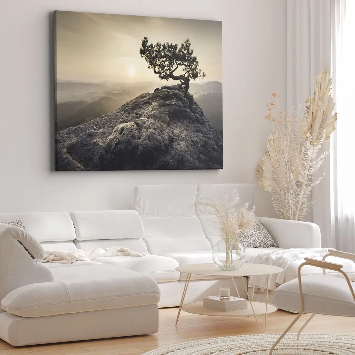 Bild auf Leinwand - Leinwandbild - Ein einsamer Baum auf einem felsigen Gipfel im Sonnenlicht - 70x50cm - Das Leben gewinnt immer - Moderne Wanddekoration für Wohnzimmer und Schlafzimmer ARTTOR