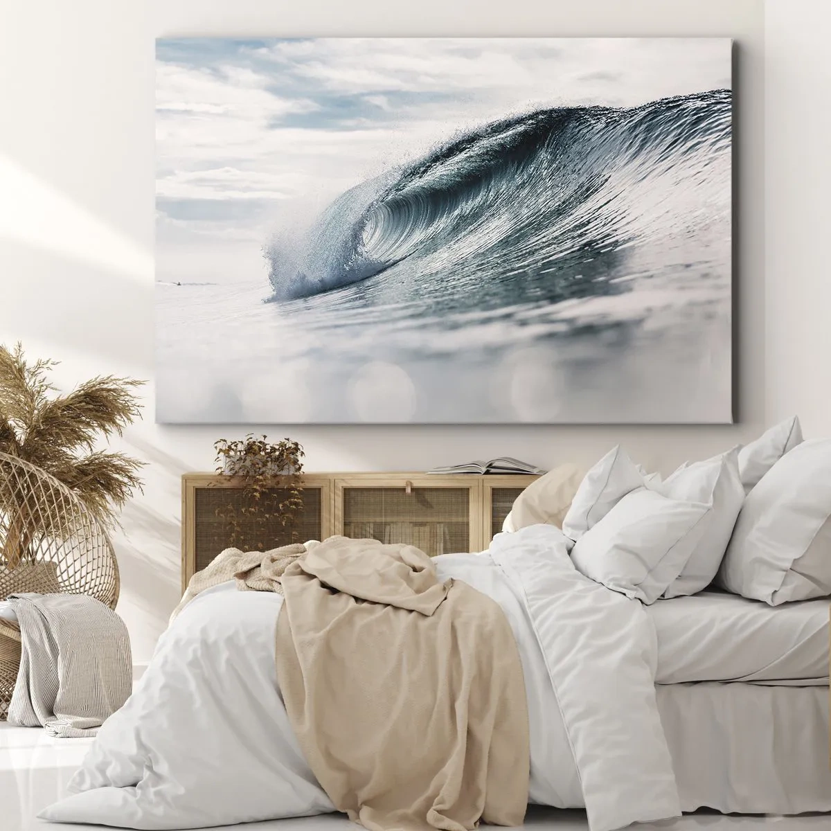 Bild auf Leinwand - Leinwandbild - Eine Meereswelle, eingefangen in einem dynamischen Moment vor dem Himmel - 70x50cm - Wasserspitze - Moderne Wanddekoration für Wohnzimmer und Schlafzimmer ARTTOR