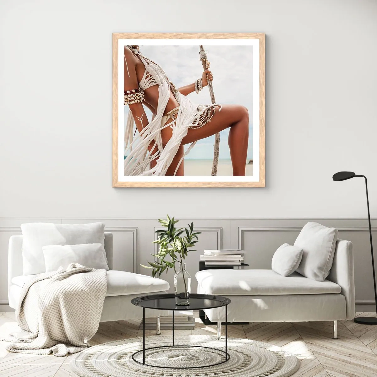 Poster in einem Rahmen aus heller Eiche - Eine Priesterin der Sonne - 30x30 cm