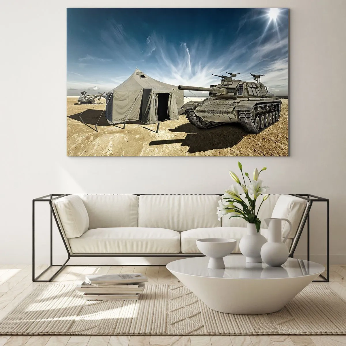 Glasbild - Bild auf glas - Ein Panzer und ein Zelt vor einem Wüstenhintergrund unter blauem Himmel - 100x70cm - Ein militärischer Traum - Moderne Wanddekoration für Wohnzimmer und Schlafzimmer ARTTOR