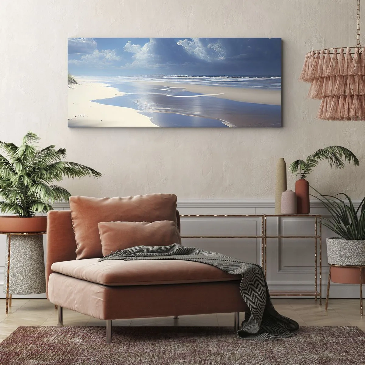 Bild auf Leinwand - Leinwandbild - Ein Sandstrand mit Wellen unter blauem Himmel - 120x50cm - Paradiesischer Urlaub - Moderne Wanddekoration für Wohnzimmer und Schlafzimmer ARTTOR