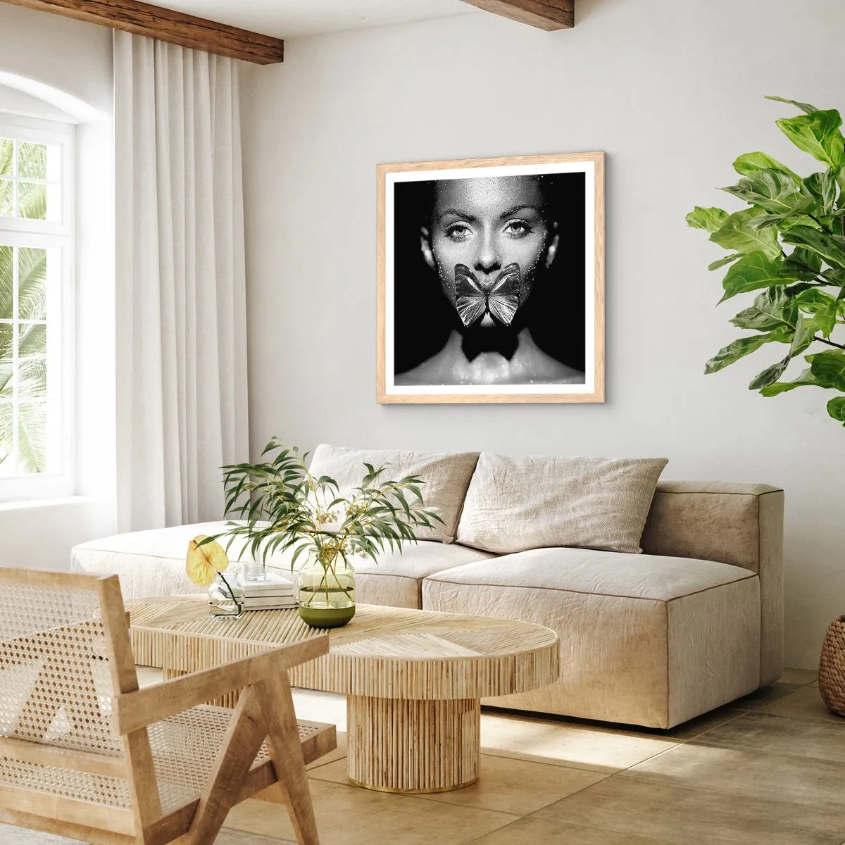 Poster in einem Rahmen aus heller Eiche - Schmetterlingskuss - 30x30 cm