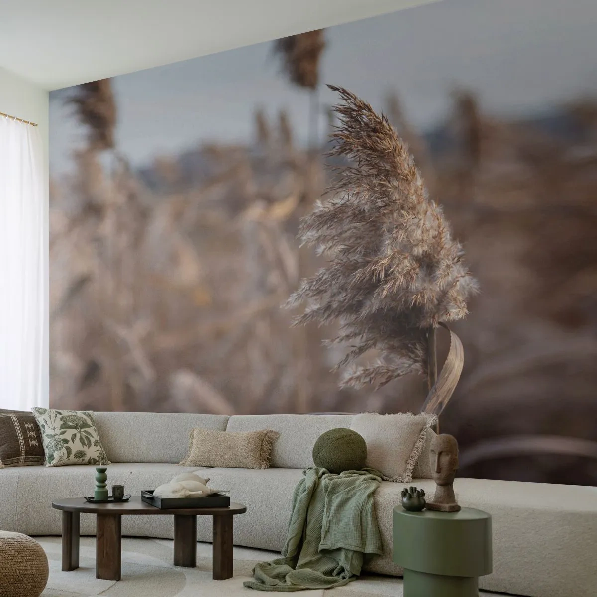 Fototapete Premium Sand - Getrocknete Gräser vor einer verschwommenen Landschaft in warmen Farben - 100x70cm - Zeit, mit dem Wind zu gehen - Moderne Wanddekoration für Wohnzimmer und Schlafzimmer ARTTOR