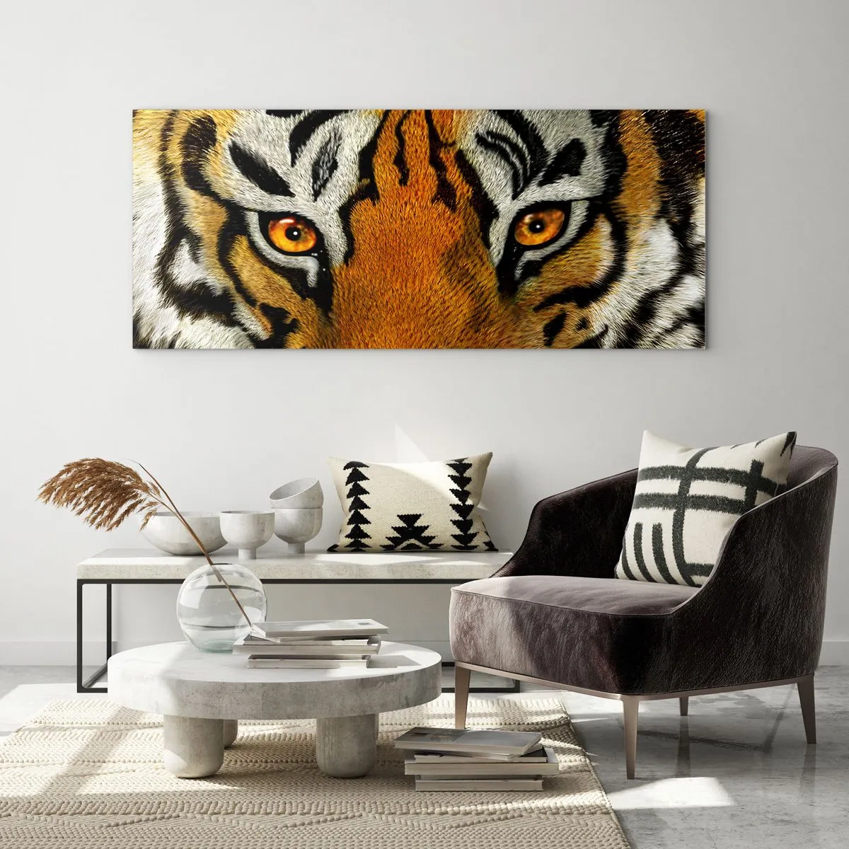 Glasbild - Bild auf glas - Nahaufnahme eines Tigers mit intensivem Blick - 120x50cm - Schrecklich und schön - Moderne Wanddekoration für Wohnzimmer und Schlafzimmer ARTTOR