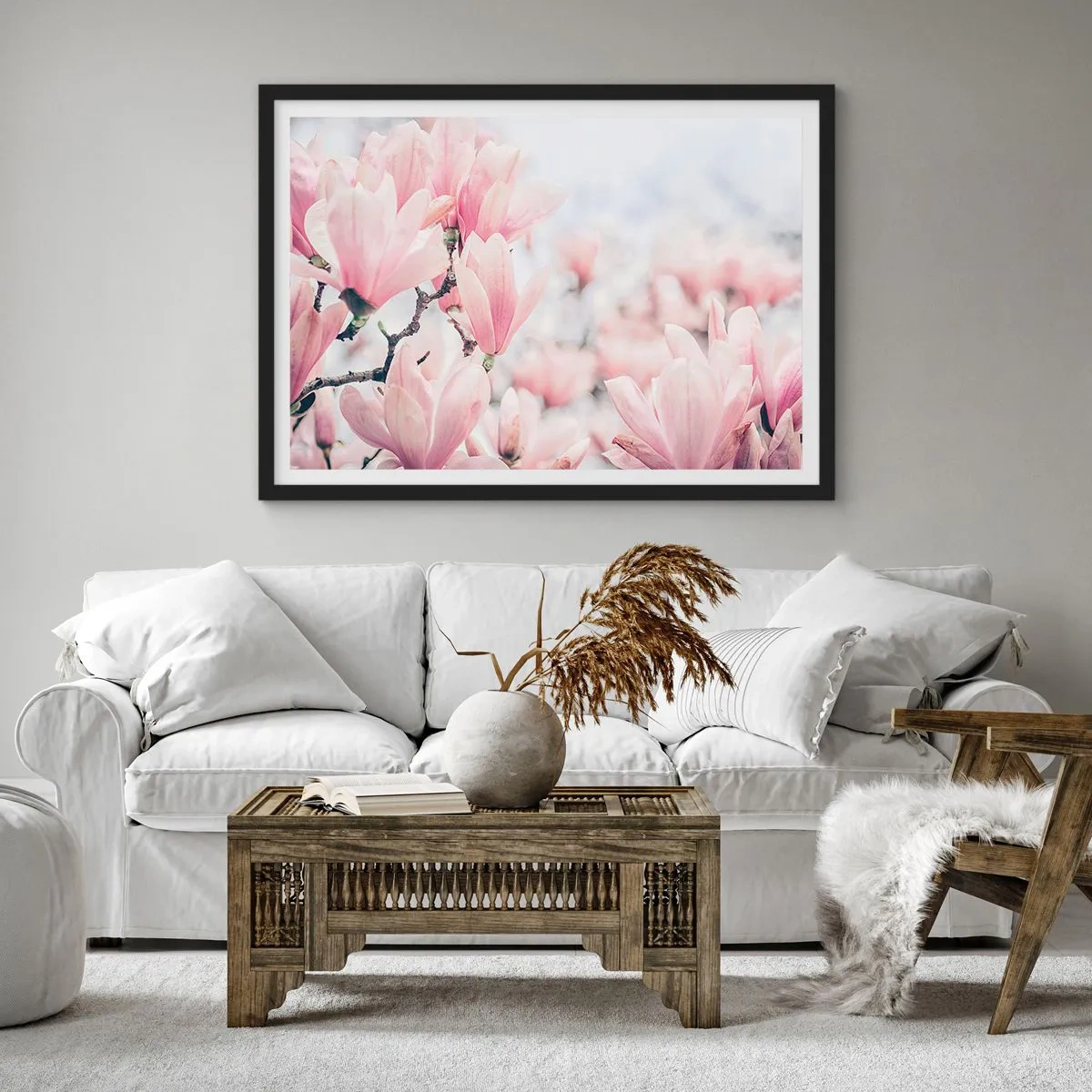 Poster in einem schwarzem Rahmen - Dezente Magnolienblüten in zarten Rosatönen - 70x50cm - Das Ideal der Subtilität - Moderne Wanddekoration für Wohnzimmer und Schlafzimmer ARTTOR