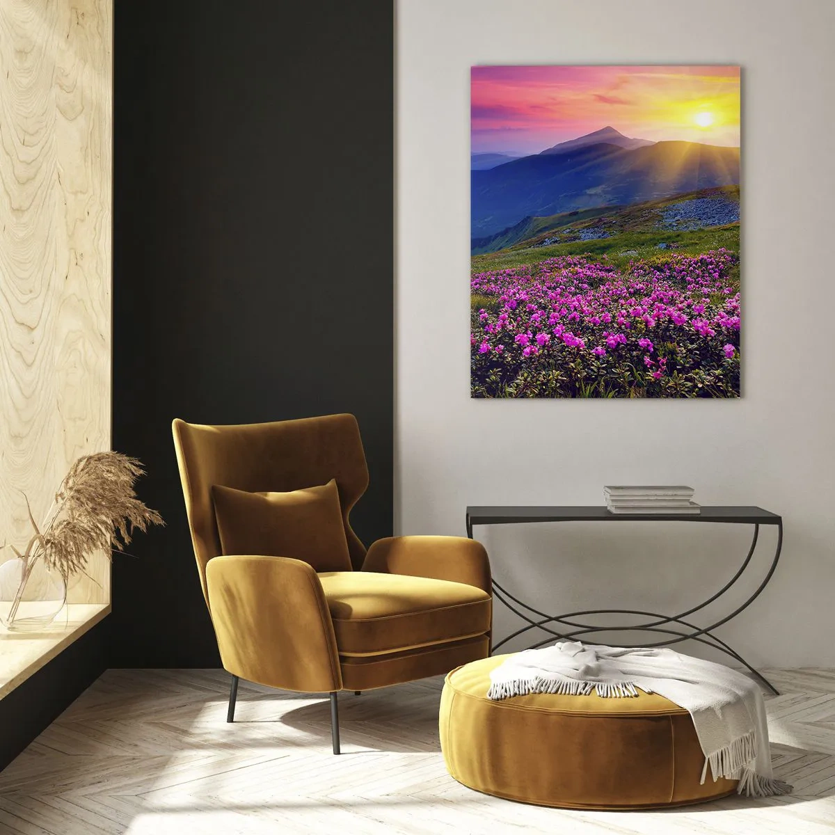 Glasbild - Bild auf glas - Eine blühende Wiese mit Blick auf die Berge bei Sonnenuntergang - 80x120cm - … Und drumherum duftet es nach Latschenkiefer und dem Duft von Kräutern - Moderne Wanddekoration für Wohnzimmer und Schlafzimmer ARTTOR