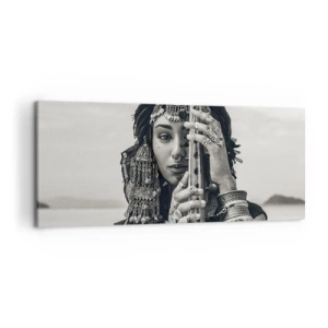 Bild auf Leinwand - Leinwandbild - Porträt einer Frau mit ethnischem Schmuck, die ein Instrument in der Hand hält - 120x50cm - Die Musik des Orients selbst - Moderne Wanddekoration für Wohnzimmer und Schlafzimmer ARTTOR