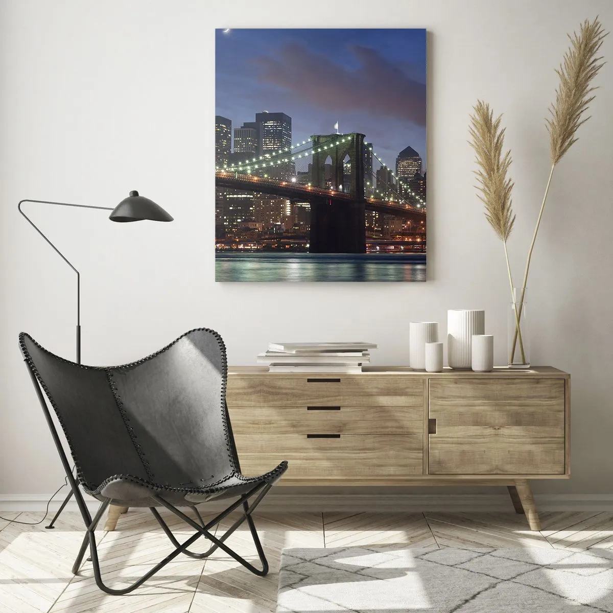 Glasbild - Bild auf glas - New York City Bridge bei Nacht mit beleuchteten Gebäuden - 70x100cm - Leuchtende Nacht - Moderne Wanddekoration für Wohnzimmer und Schlafzimmer ARTTOR