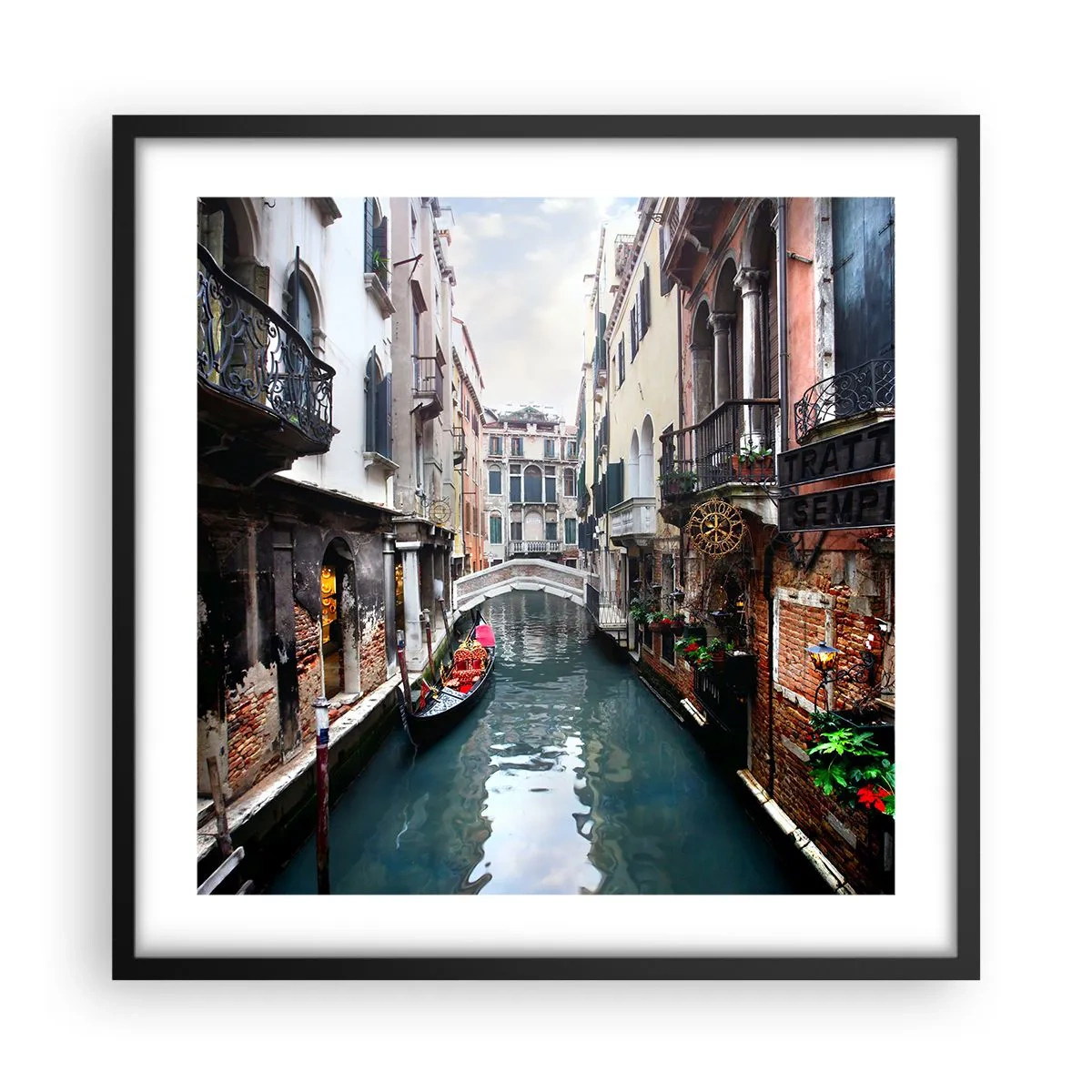 Poster in einem schwarzem Rahmen - Venezianische Landschaft mit Gondel und Brücke - 50x50 cm