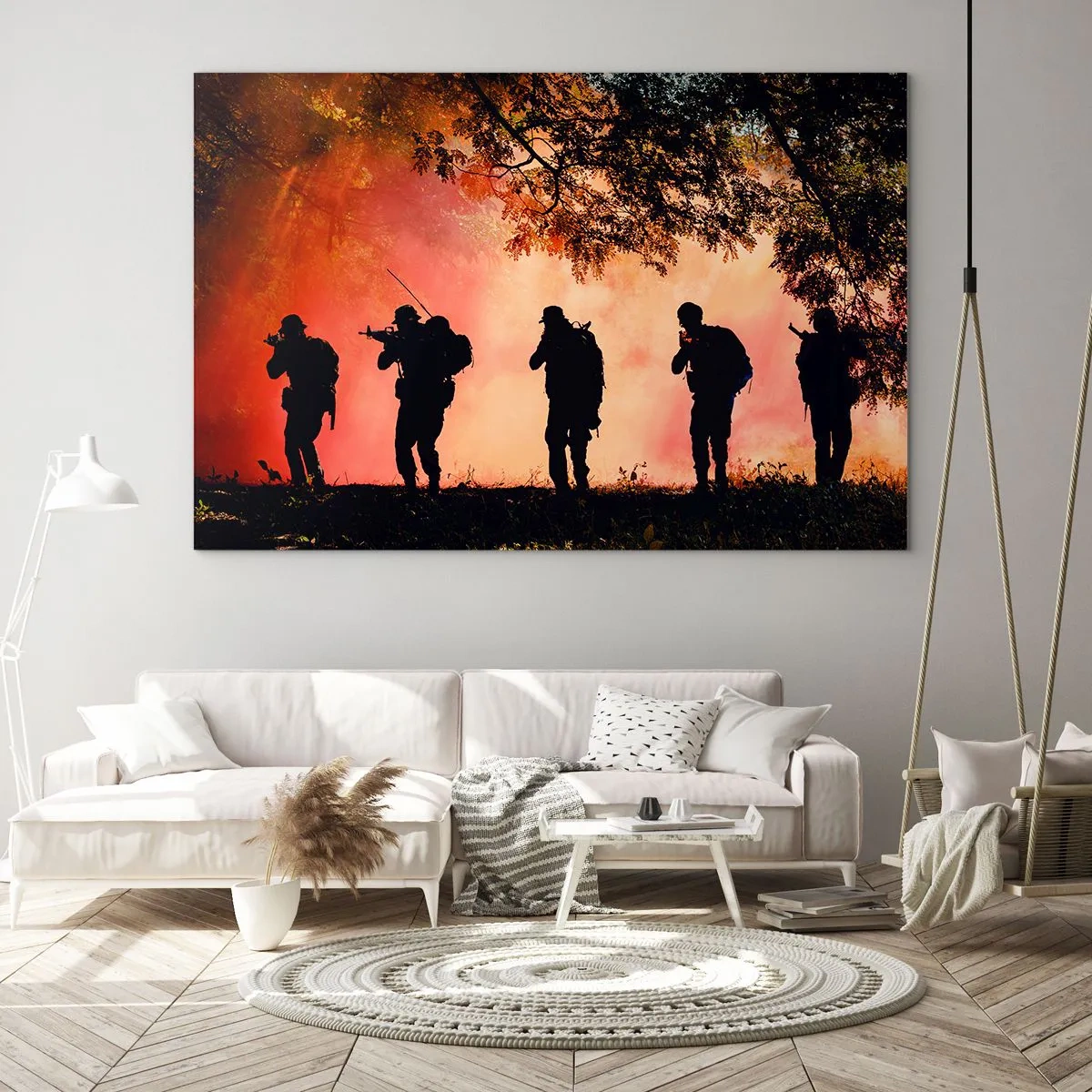 Glasbild - Bild auf glas - Eine Gruppe Soldaten marschiert vor der Kulisse eines brennenden Waldes. - 70x50cm - … Alle für einen. - Moderne Wanddekoration für Wohnzimmer und Schlafzimmer ARTTOR