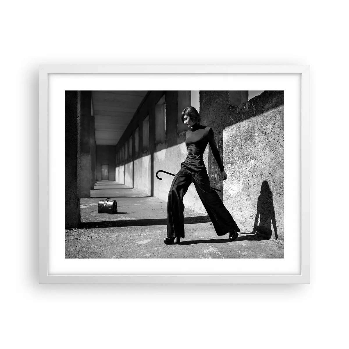 Poster in einem weißen Rahmen - Urbane Eleganz - 50x40 cm