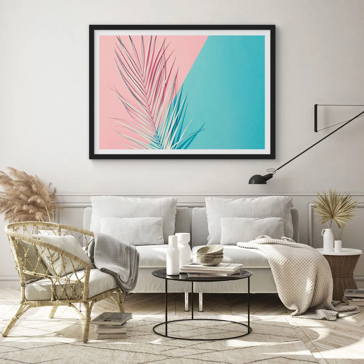 Poster in einem schwarzem Rahmen - Tropisches Blatt vor einem Hintergrund in Pastelltönen von Rosa und Blau - 70x50cm - Tropischer Eindruck - Moderne Wanddekoration für Wohnzimmer und Schlafzimmer ARTTOR