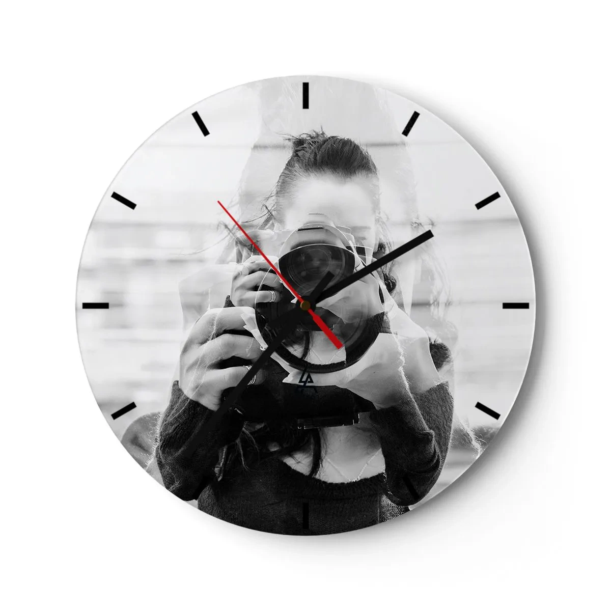 Wanduhr - Glasuhr - Frau mit Kamera in künstlerischer Doppelbelichtung - 30x30cm - Schöpfer und Material - Moderne Wanddekoration für Wohnzimmer, Küche und Schlafzimmer ARTTOR
