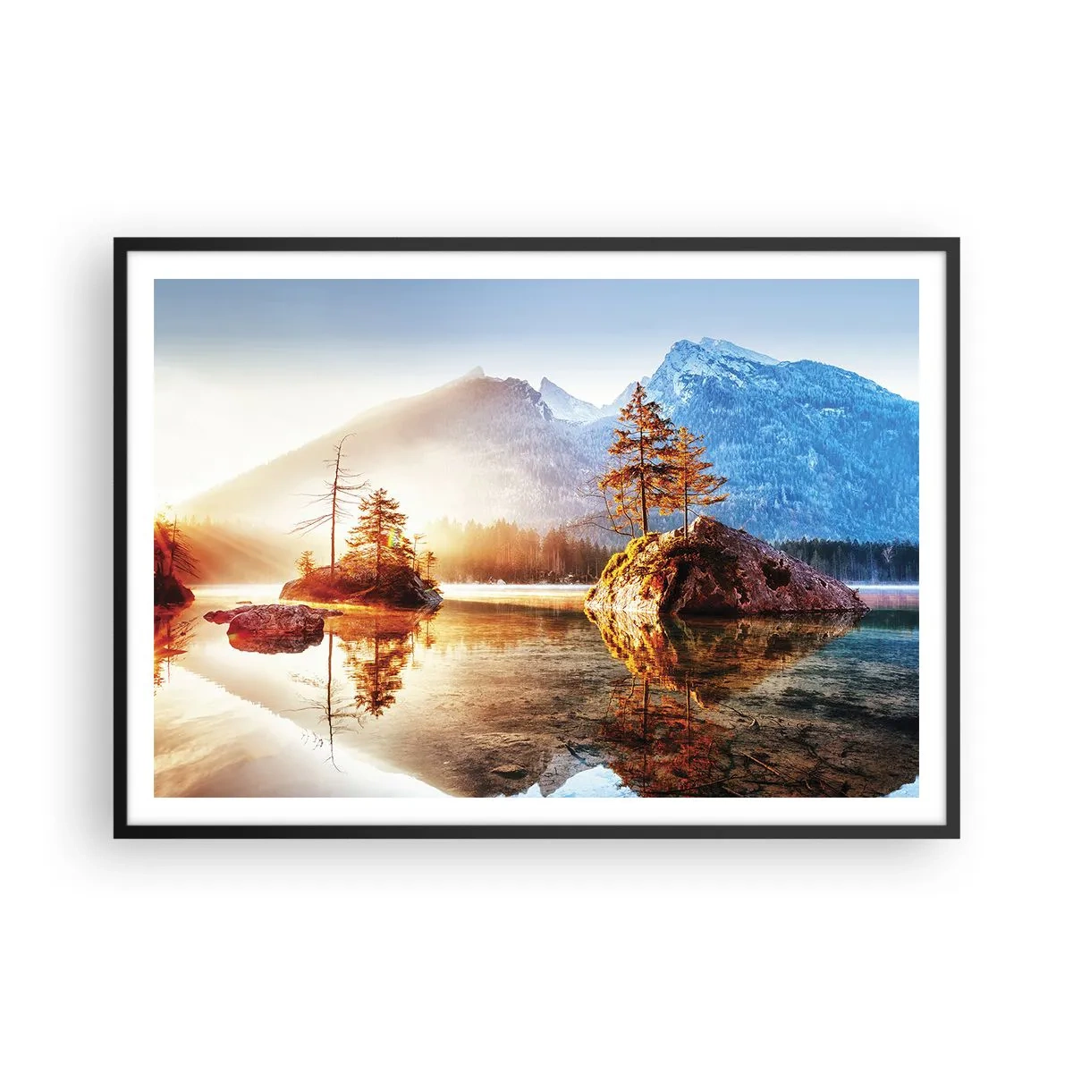 Poster in einem schwarzem Rahmen - Ein See mit Inseln und Bergen im Hintergrund bei Sonnenaufgang - 100x70cm - Natur in neuem Licht - Moderne Wanddekoration für Wohnzimmer und Schlafzimmer ARTTOR