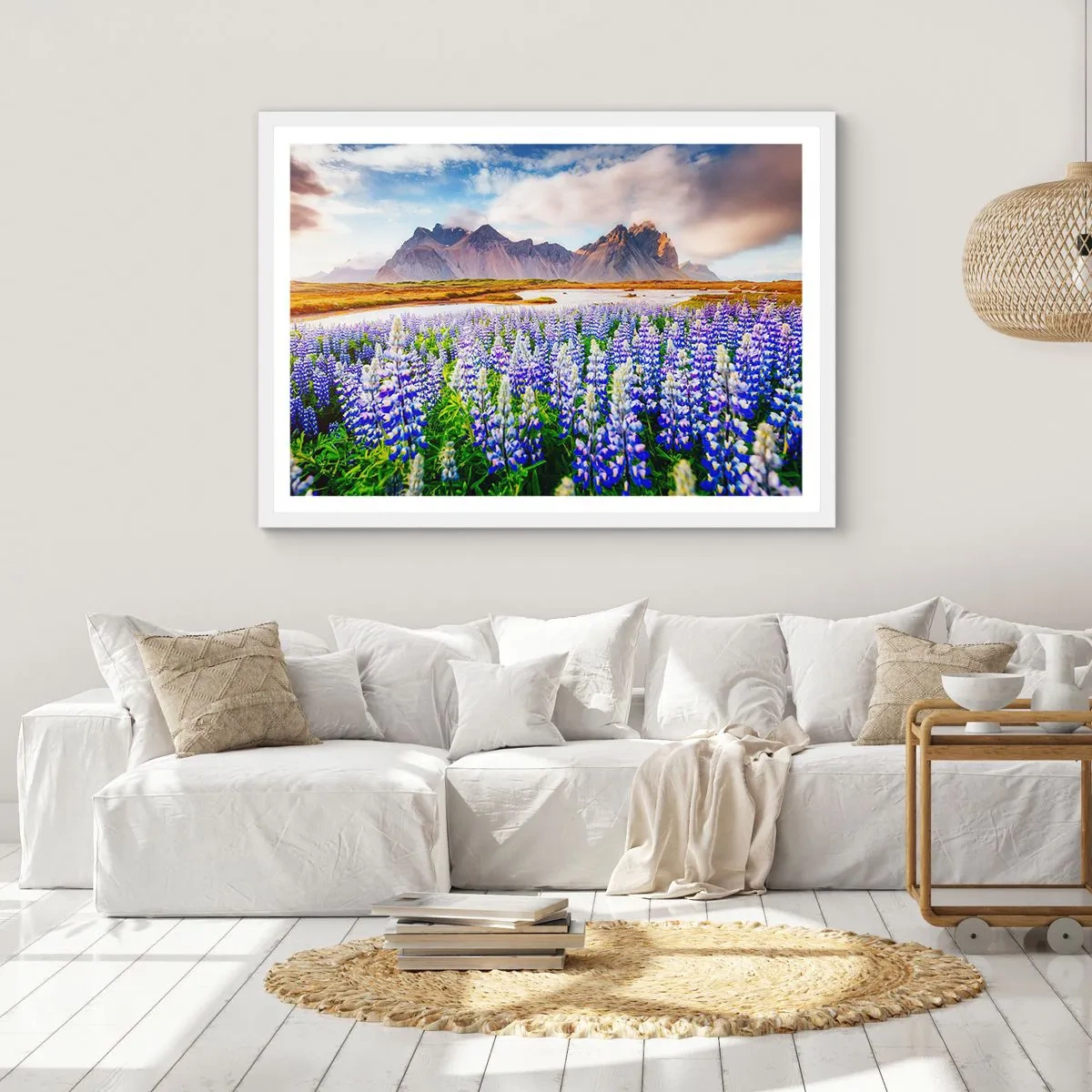 Poster in einem weißen Rahmen - Kraft und Strenge neben Sanftmut - 70x50 cm