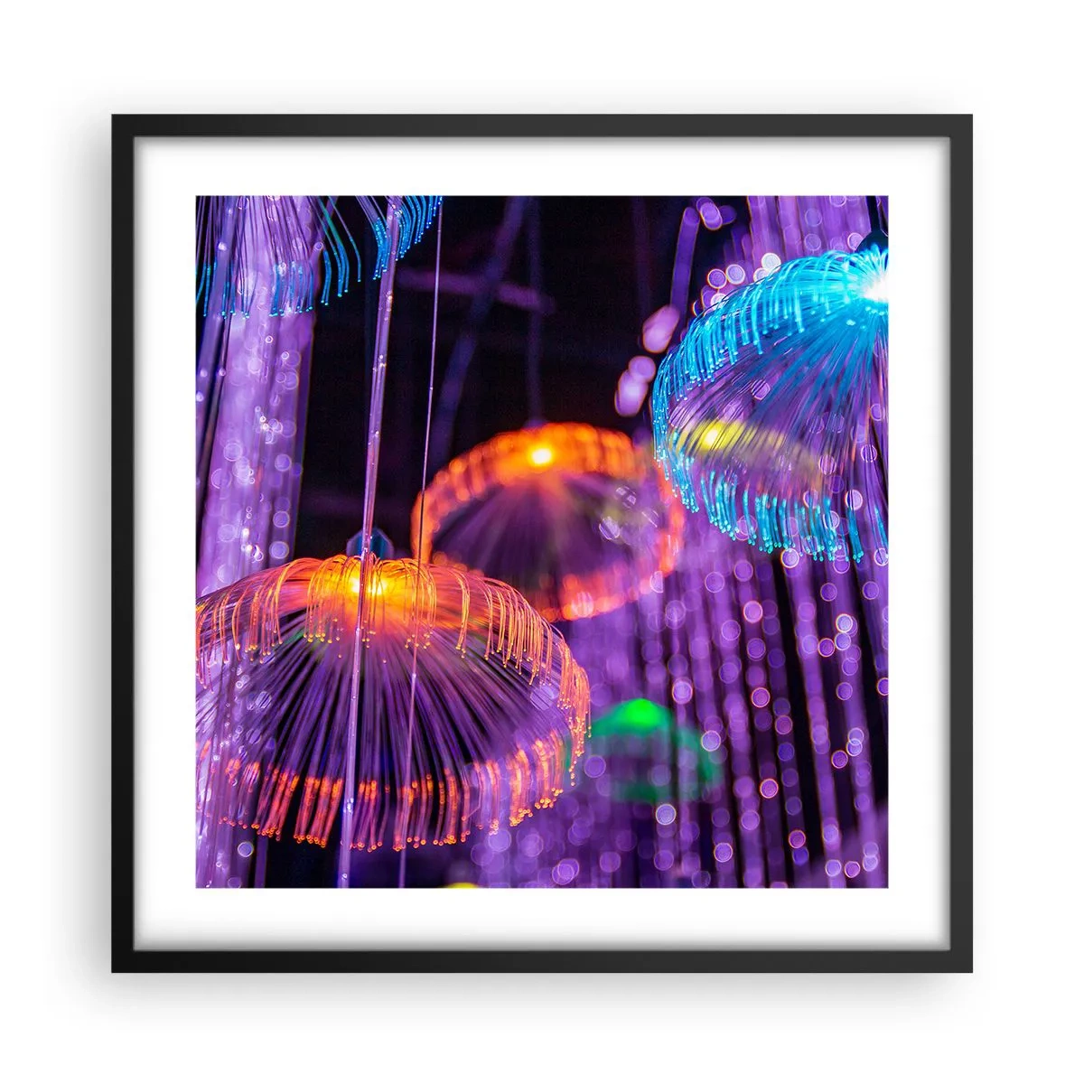 Poster in einem schwarzem Rahmen - Lichtbrunnen - 50x50 cm