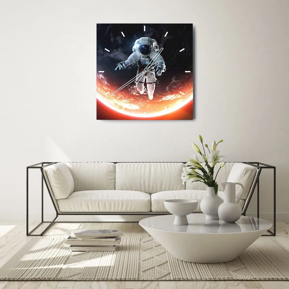 Wanduhr - Glasuhr - Ein Astronaut schwebt über einer sonnenbeschienenen Erde - 30x30cm - Kann ich noch eine Weile bleiben? - Moderne Wanddekoration für Wohnzimmer und Schlafzimmer ARTTOR