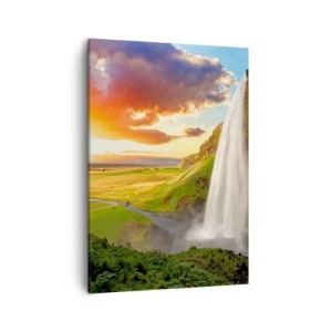 Bild auf Leinwand - Leinwandbild - Ein Wasserfall in einer malerischen Landschaft bei Sonnenuntergang - 50x70cm - Die Fülle des isländischen Sommers - Moderne Wanddekoration für Wohnzimmer und Schlafzimmer ARTTOR