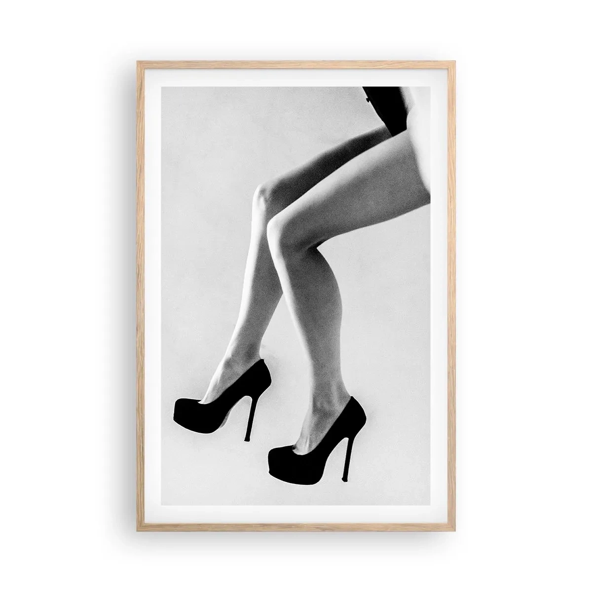 Poster in einem Rahmen aus heller Eiche - Ewige Weiblichkeit - 61x91 cm