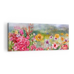 Bild auf Leinwand - Leinwandbild - Eine farbenfrohe Blumenkomposition vor einem pastellfarbenen Landschaftshintergrund - 120x50cm - Ein Garten, der verrückt geworden ist - Moderne Wanddekoration für Wohnzimmer und Schlafzimmer ARTTOR