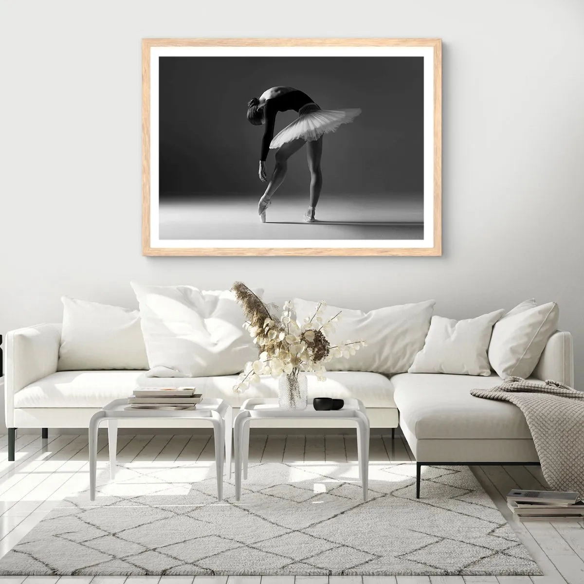 Poster in einem Rahmen aus heller Eiche - Bella Ballerina - 91x61 cm