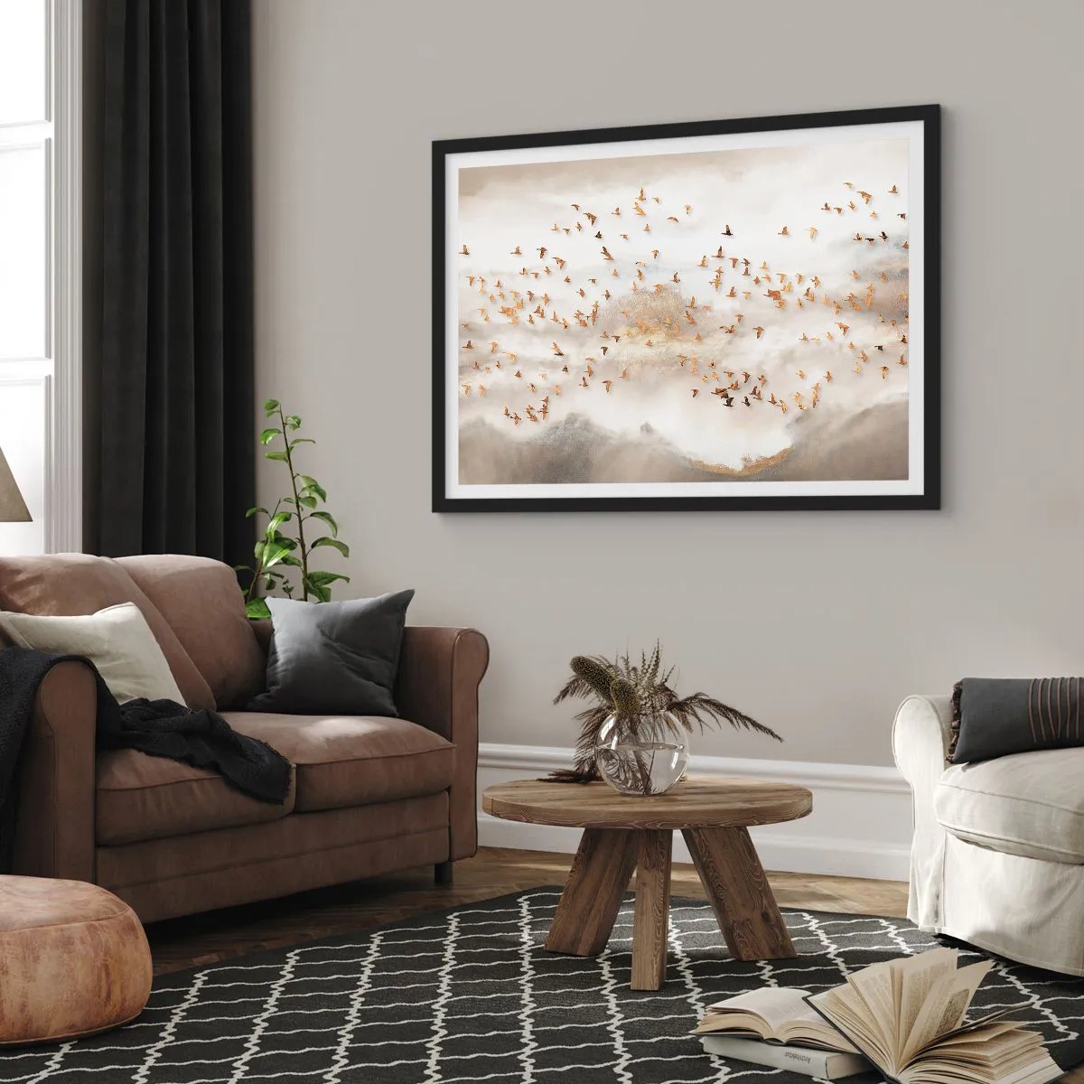Poster in einem schwarzem Rahmen - Goldene Vögel vor den nebligen Bergen - 100x70cm - Es ist schon die Zeit… - Moderne Wanddekoration für Wohnzimmer und Schlafzimmer ARTTOR