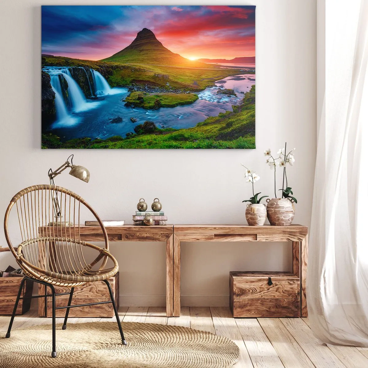 Bild auf Leinwand - Leinwandbild - Malerischer Wasserfall und Berg bei Sonnenuntergang - 120x80cm - Island - Feuer und Wasser - Moderne Wanddekoration für Wohnzimmer und Schlafzimmer ARTTOR