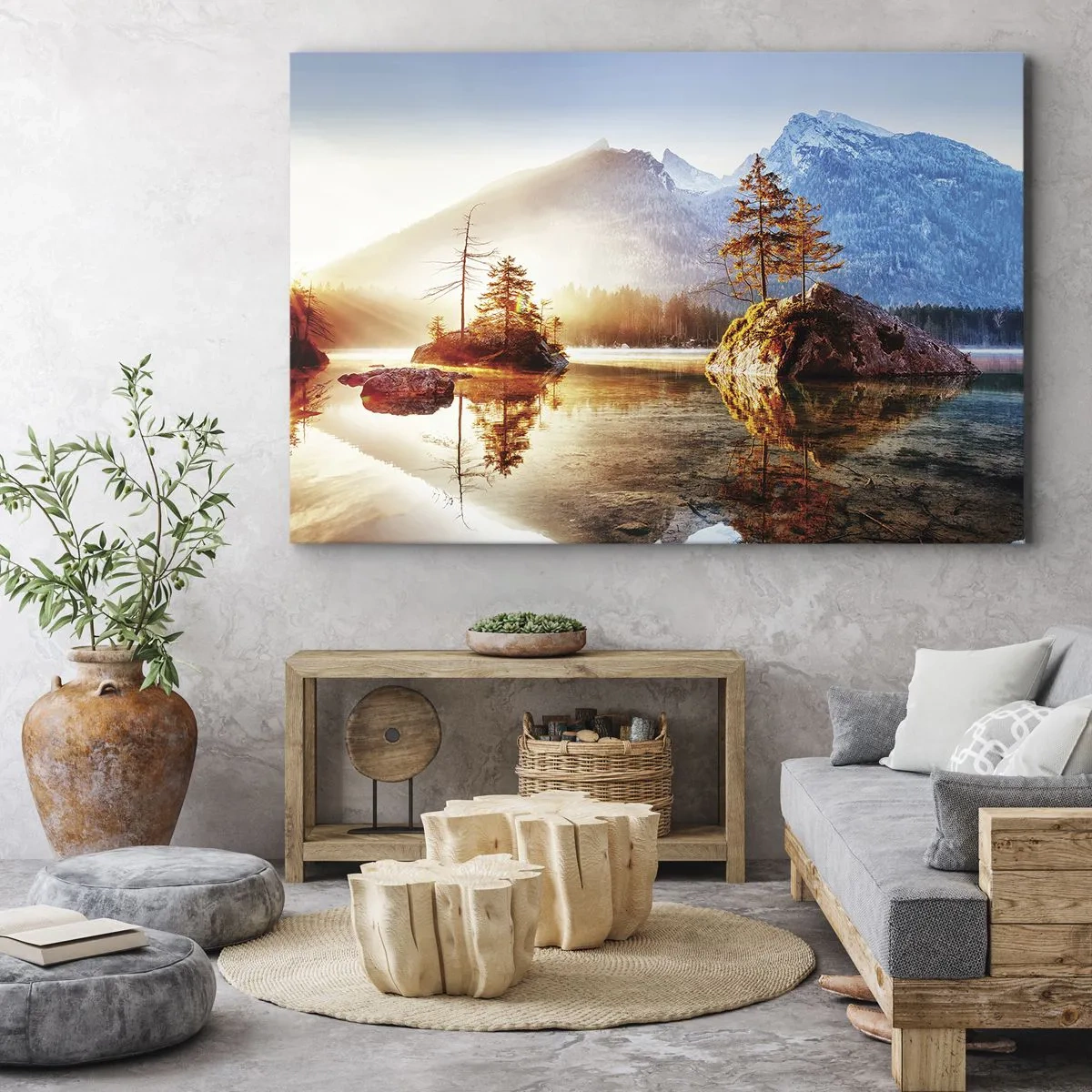 Bild auf Leinwand - Leinwandbild - Ein See mit Inseln und Bergen im Hintergrund bei Sonnenaufgang - 120x80cm - Natur in neuem Licht - Moderne Wanddekoration für Wohnzimmer und Schlafzimmer ARTTOR