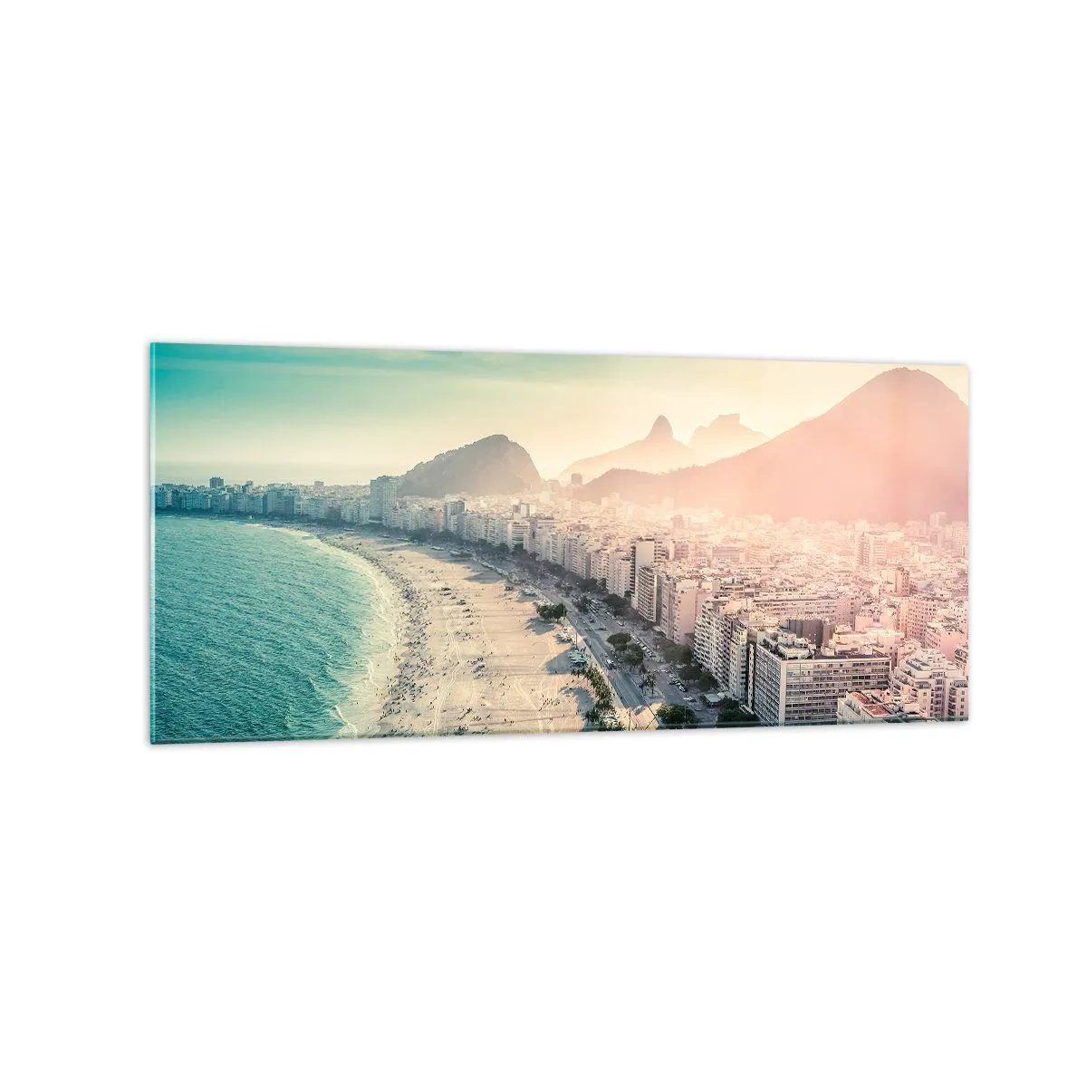 Glasbild - Bild auf glas - Panorama des Copacabana-Strandes mit Bergen im Hintergrund in Rio de Janeiro - 120x50cm - Ewiger Urlaub in Rio - Moderne Wanddekoration für Wohnzimmer und Schlafzimmer ARTTOR