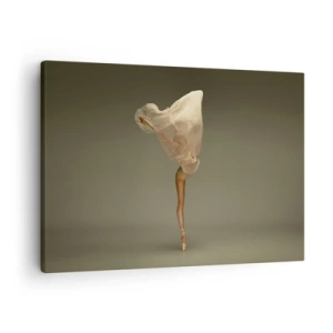 Bild auf Leinwand - Leinwandbild - Eine Tänzerin schwebt mit Stoff in der Luft - 70x50cm - Es wird bald auffliegen - Moderne Wanddekoration für Wohnzimmer und Schlafzimmer ARTTOR