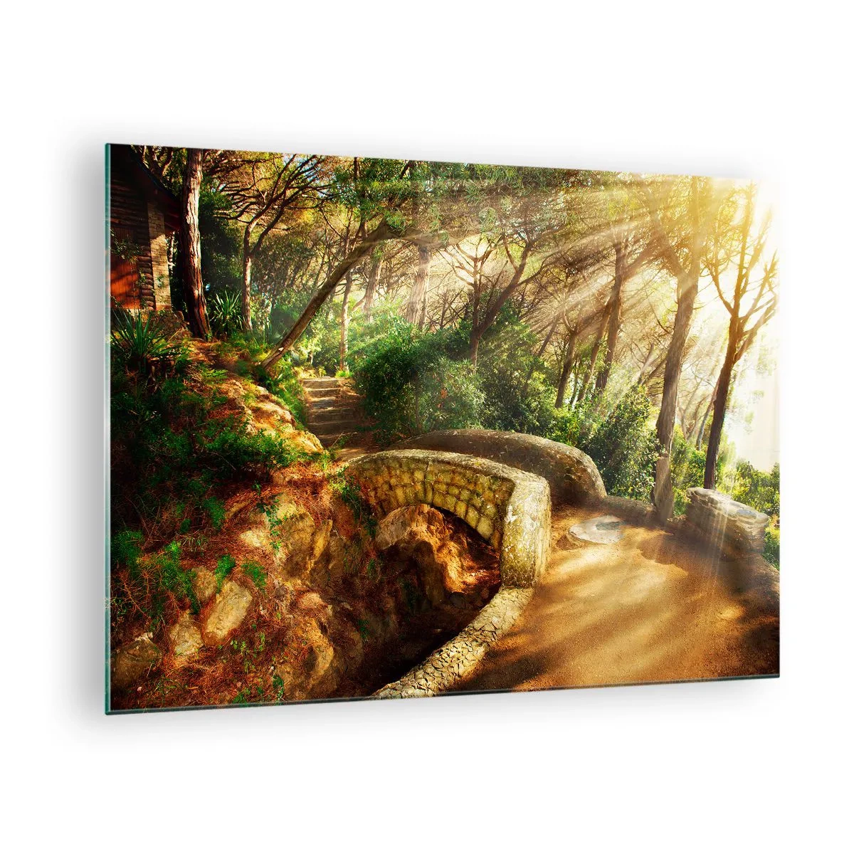 Glasbild - Bild auf glas - Sonnenstrahlen erhellen die Waldbrücke und den Waldweg - 70x50cm - Direkt von der Brücke in den Märchenwald - Moderne Wanddekoration für Wohnzimmer und Schlafzimmer ARTTOR