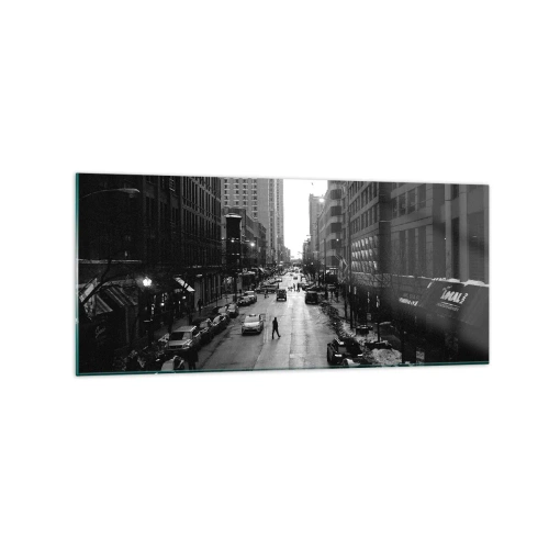 Glasbild - Bild auf glas - Eine schwarz-weiße Straße mitten in der Stadt mit Autos und Fußgängern - 120x50cm - Ein weiterer Tag wie jeder andere Tag - Moderne Wanddekoration für Wohnzimmer und Schlafzimmer ARTTOR