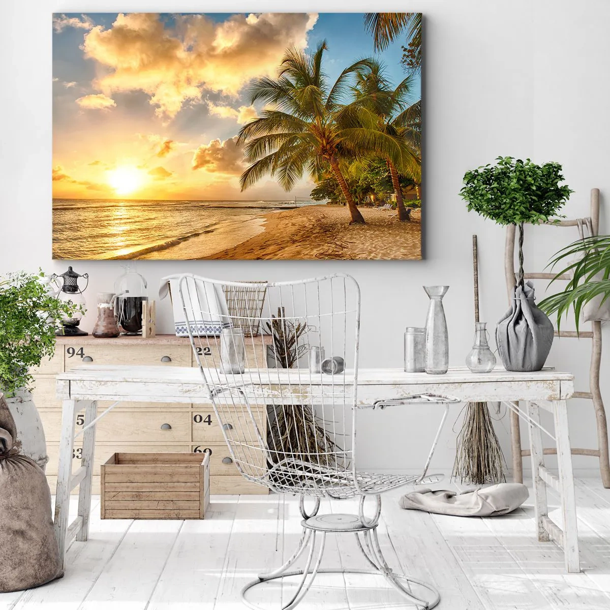 Bild auf Leinwand - Leinwandbild - Strand mit Palmen und einem Sonnenuntergang über dem Meer - 70x50cm - Ewiger Sommer, immer Urlaub - Moderne Wanddekoration für Wohnzimmer und Schlafzimmer ARTTOR