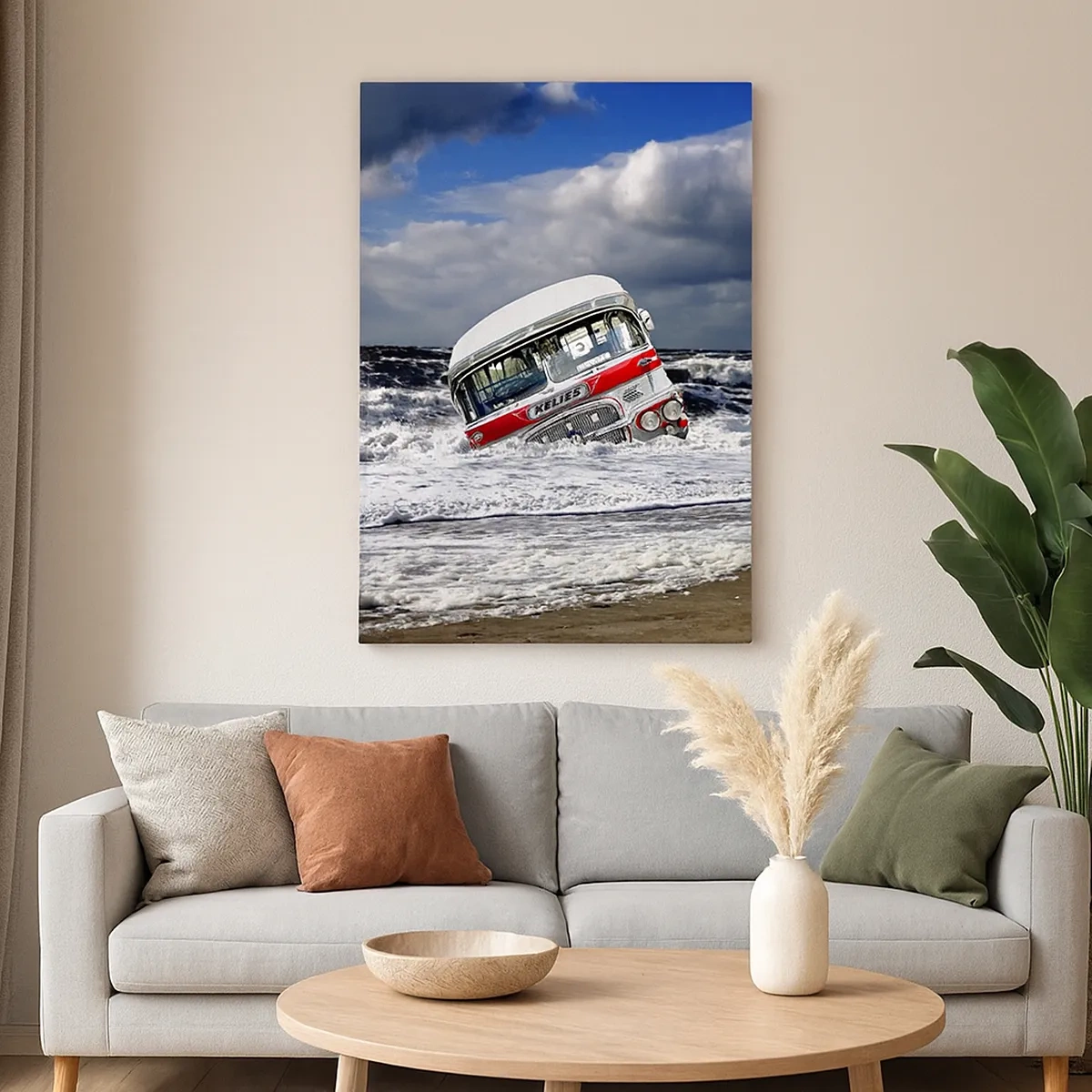 Bild auf Leinwand - Leinwandbild - Ein versunkener Bus am Strand inmitten von Wellen und rauer See - 50x70cm - Und was stehst du so erstaunt? - Moderne Wanddekoration für Wohnzimmer und Schlafzimmer ARTTOR