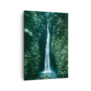 Bild auf Leinwand - Leinwandbild - Ein Wasserfall, umgeben von dichter tropischer Vegetation - 50x70cm - Tropisches Spa - Moderne Wanddekoration für Wohnzimmer und Schlafzimmer ARTTOR