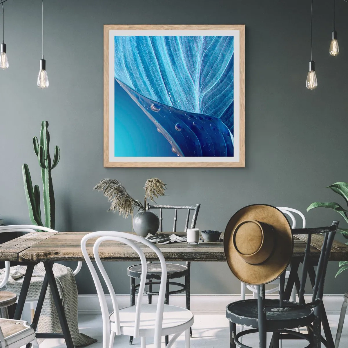 Poster in einem Rahmen aus heller Eiche - Versteckte Tropfen vom Blau - 40x40 cm