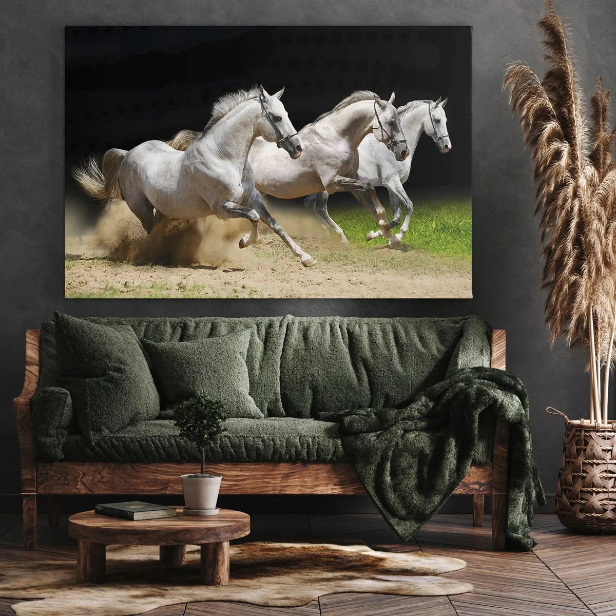 Bild auf Leinwand - Leinwandbild - Drei weiße Pferde galoppieren über Sand und Gras - 70x50cm - Drei Grazien - Moderne Wanddekoration für Wohnzimmer und Schlafzimmer ARTTOR
